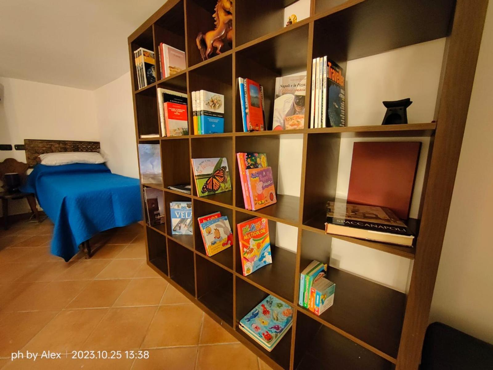 Appartement Segreta Catalana à Naples Extérieur photo